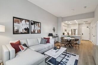 VAYA on Axia in Chula Vista, CA - Foto de edificio - Building Photo