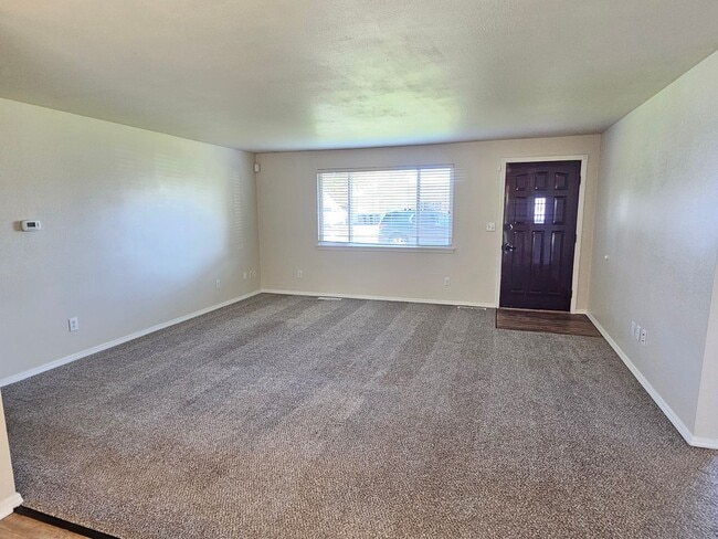 1628 S Wallace St in Moses Lake, WA - Building Photo - Building Photo