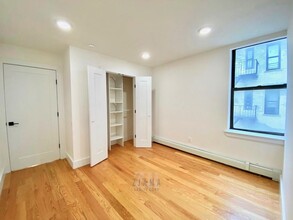 90 E 18th St in Brooklyn, NY - Building Photo - Building Photo