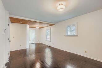 475 Lawson Ave W in St. Paul, MN - Foto de edificio - Building Photo