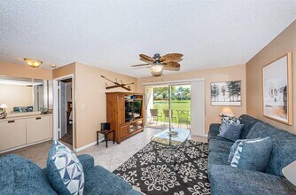 6000 Bahia Del Mar Cir N in St. Petersburg, FL - Building Photo - Building Photo