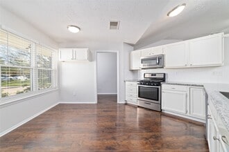 7914 Tamayo Dr in Houston, TX - Building Photo - Building Photo
