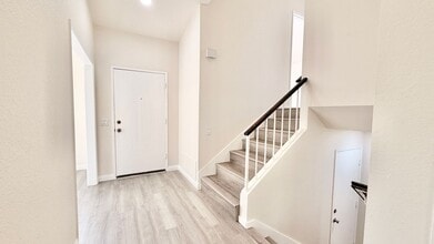 2004 Woodland Glen in Escondido, CA - Building Photo - Building Photo