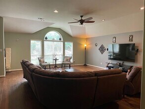 209 Monahans Dr in Georgetown, TX - Building Photo - Building Photo