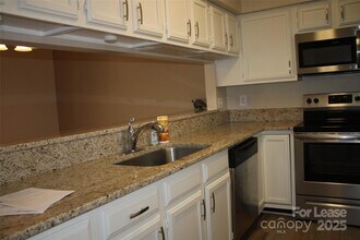 19839 Henderson Rd in Cornelius, NC - Building Photo - Building Photo