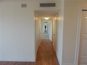 340 Sunset Dr-Unit -1506 in Fort Lauderdale, FL - Foto de edificio - Building Photo