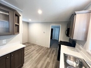 46000 Geddes Rd in Canton Township, MI - Building Photo - Building Photo