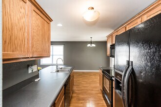 338 16th St Cir in Junction City, KS - Building Photo - Building Photo