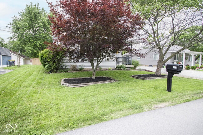 113 E Indiana Ave in Pendleton, IN - Building Photo - Building Photo