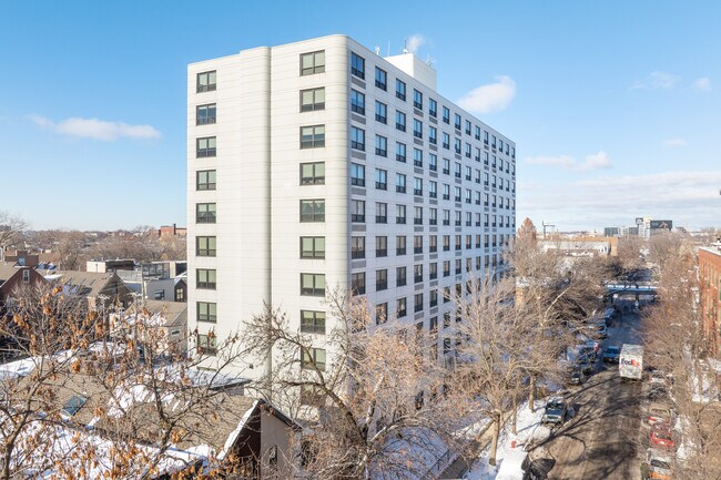 Walsh Park in Chicago, IL - Building Photo - Building Photo