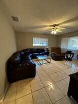 240 SW 7th St, Unit 10 in Boca Raton, FL - Building Photo