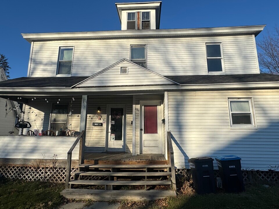 150 Linden St, Unit 150 Linden st in Pittsfield, MA - Building Photo