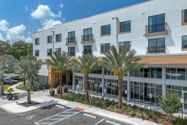 The Maxwell at Xentury City in Kissimmee, FL - Building Photo - Building Photo