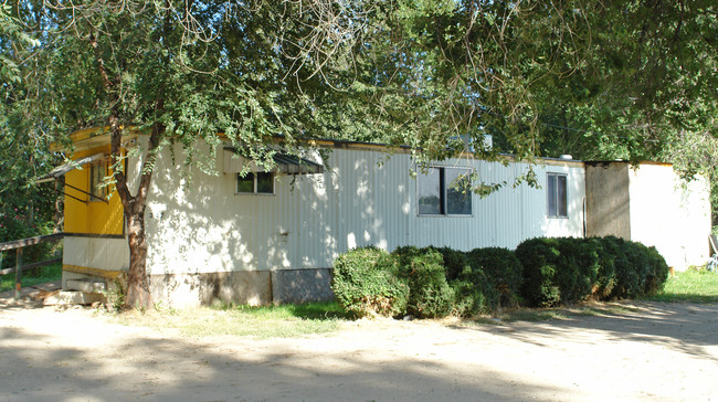 331 1st St N in Nampa, ID - Foto de edificio - Building Photo