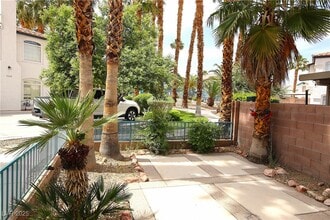 5012 Starfinder Ave in Las Vegas, NV - Building Photo - Building Photo