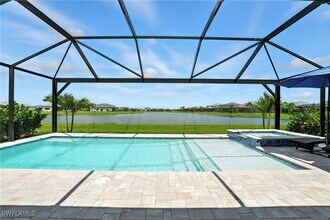 18282 Parksville Dr in Estero, FL - Foto de edificio - Building Photo