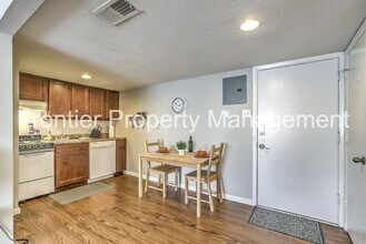 2140 Hampton Ave in St. Louis, MO - Building Photo - Building Photo