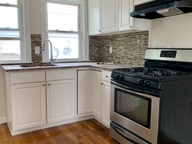 89 Billings Ave, Unit 2 in Medford, MA - Building Photo