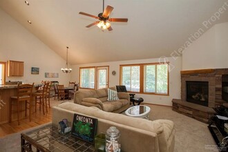 19845 Porcupine Dr in Bend, OR - Building Photo - Building Photo