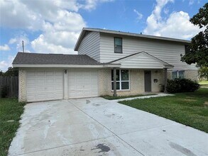 2403 Mark Dr in Mesquite, TX - Building Photo - Building Photo