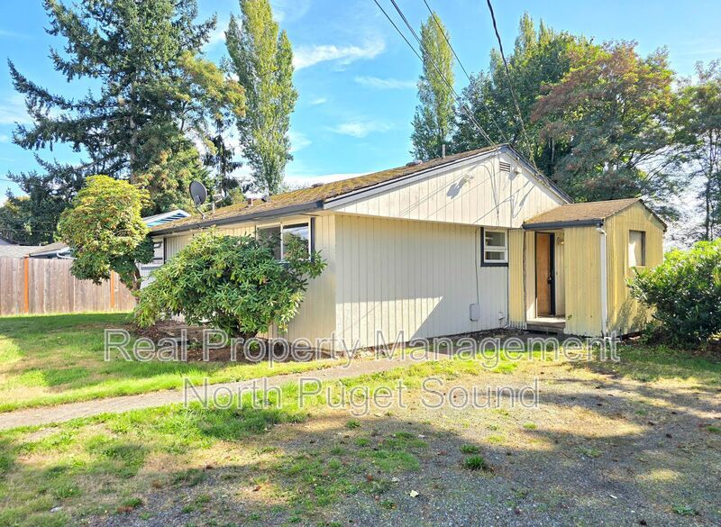 1713 1st St in Marysville, WA - Building Photo