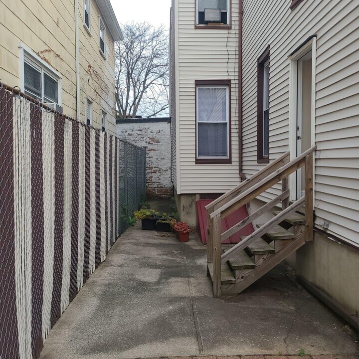 99 Booraem Ave in Jersey City, NJ - Building Photo