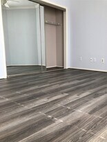 921 Marine Dr in Galveston, TX - Building Photo