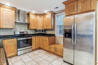 102 Barnsfield Ct in Gaithersburg, MD - Building Photo - Building Photo