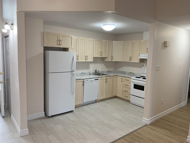 5 Brookdale Ct in Dartmouth, NS - Building Photo - Building Photo