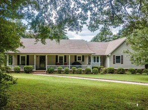 11 Henry Ct in Russellville, AR - Building Photo - Building Photo