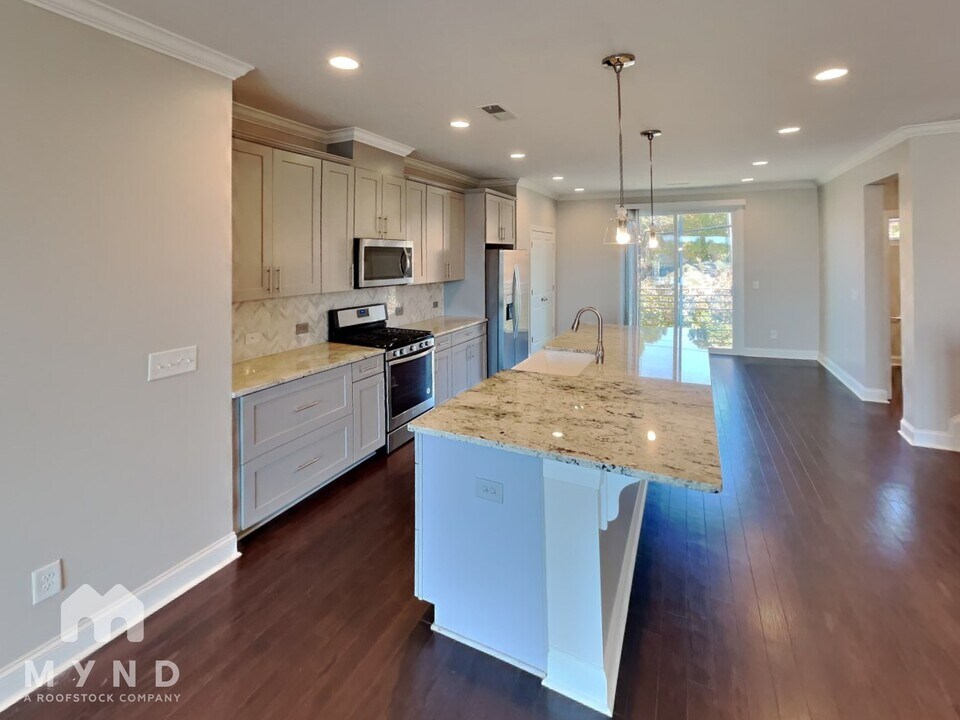 2547 Statesville Ave in Charlotte, NC - Foto de edificio