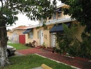 5974 SW 59th Ter in Miami, FL - Building Photo - Building Photo