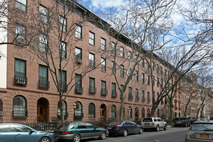 467 W 22nd St Apartments