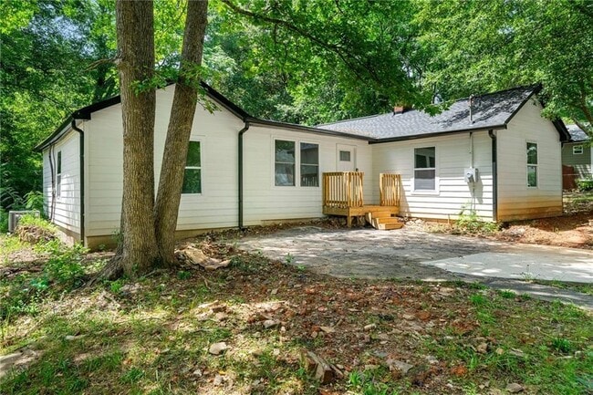 property at 33 Ray St