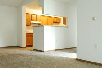 Chestnut Ridge Apartments in Delavan, WI - Building Photo - Building Photo