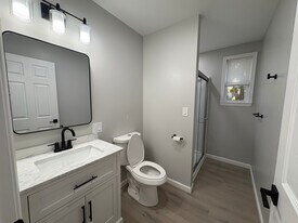 287 Pierce St, Unit 2 in Kingston, PA - Building Photo