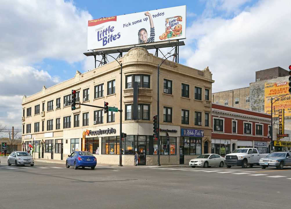 3200-3202 N Cicero Ave in Chicago, IL - Building Photo