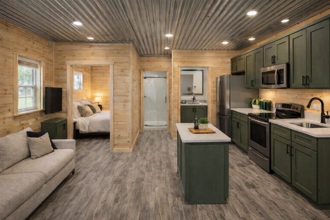 1850 Circle Dr in Leighton, AL - Foto de edificio - Building Photo