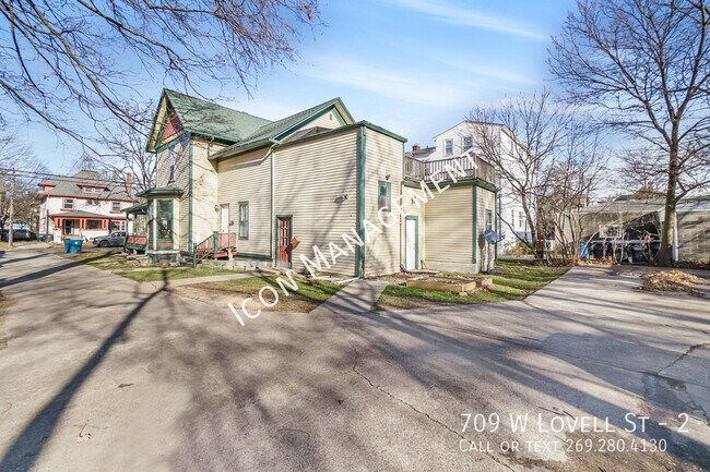 709 W Lovell St-Unit -2 in Kalamazoo, MI - Building Photo - Building Photo