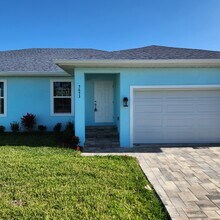 5653 Genesee Pky, Unit 5653 in Bokeelia, FL - Building Photo - Building Photo