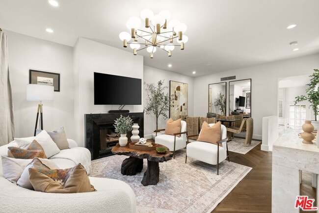 202 San Vicente Blvd in Santa Monica, CA - Foto de edificio - Building Photo