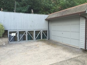 113 S Water St in Greenwich, CT - Foto de edificio - Building Photo