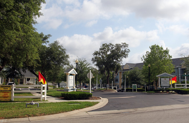 Savannah Cove Apartments in Tarpon Springs, FL - Foto de edificio - Building Photo