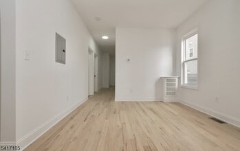 43 Bragaw Ave in Newark, NJ - Building Photo - Building Photo