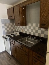 132 Eastwood Dr in Butler, PA - Foto de edificio - Building Photo