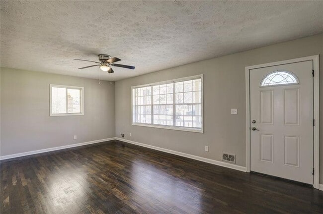 2585 Walton Way SW in Marietta, GA - Building Photo - Building Photo