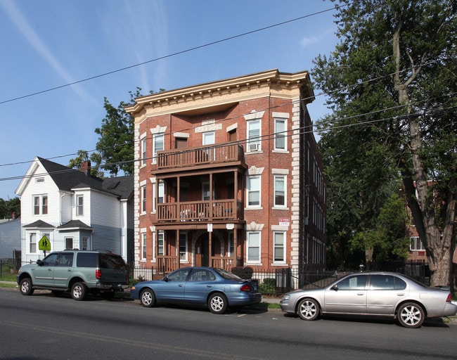 Pavilion Apartments in Hartford, CT - Building Photo - Building Photo