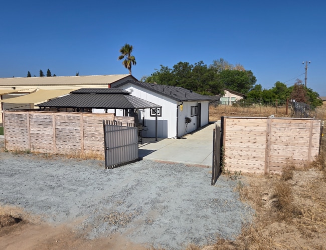 property at 16750 Anaconda Rd