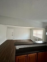 Rutledge Court in Rutledge, PA - Foto de edificio - Interior Photo