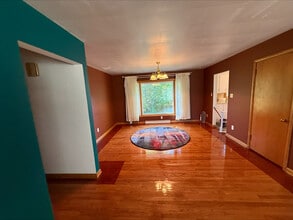 422 S Miller Rd in Fairlawn, OH - Building Photo - Building Photo
